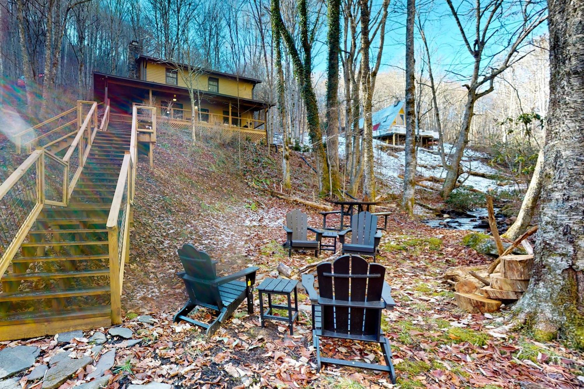 Fulmers' Fish Camp Maggie Valley Exterior photo